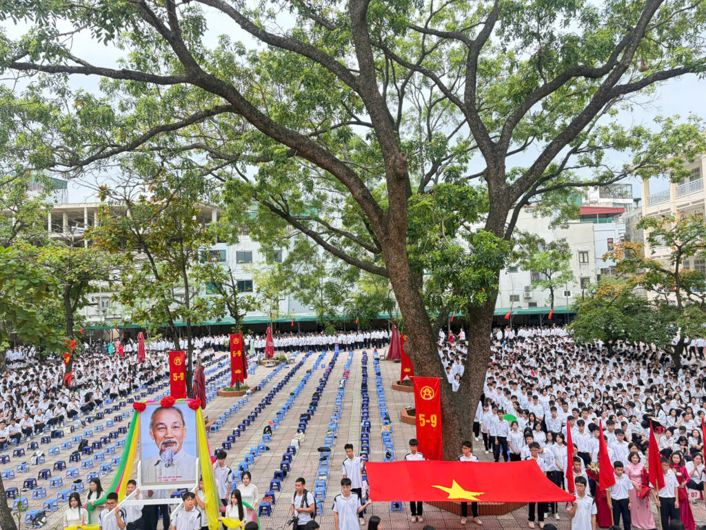 Trường THPT Ngô Thì Nhậm, Hà Nội